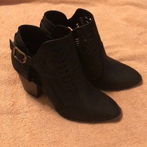 NWOT Black heels